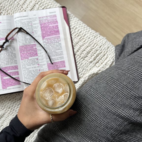 How to Build a Morning Routine That Honors God In College