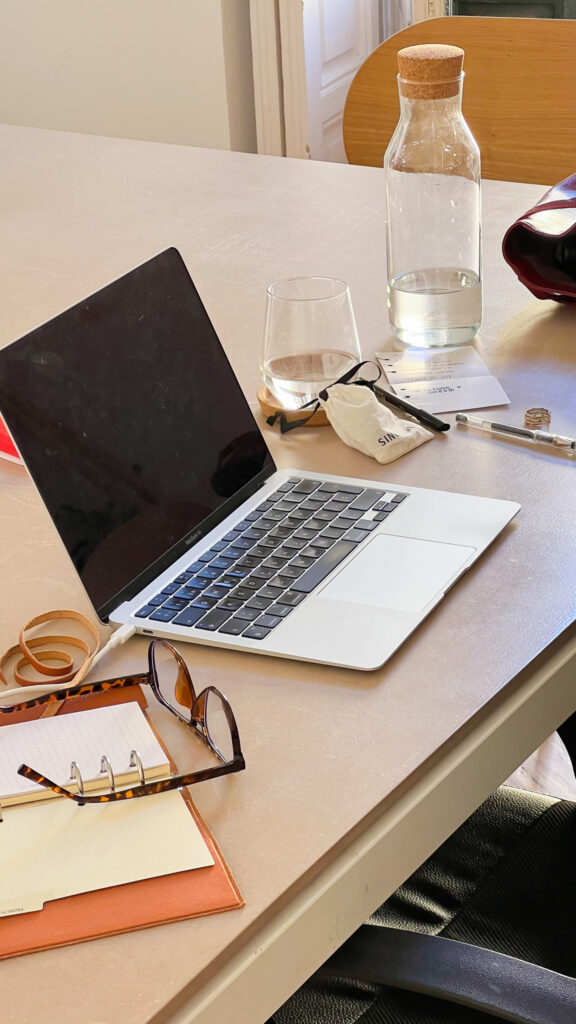 11 Workplace Etiquette Rules That Every Early Professional Needs To Master