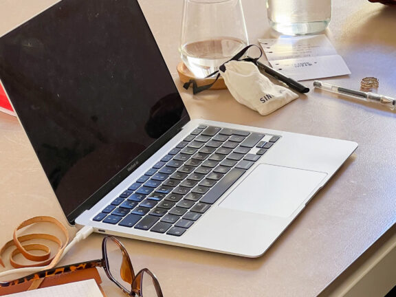 11 Workplace Etiquette Rules That Every Early Professional Needs To Master